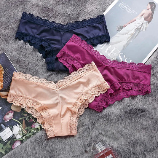 New Women's Underwear Sexy Lace Panties Fashion Hollow Out Comfort Briefs Low Waist Seamless Underpants Female Sesy Lingerie