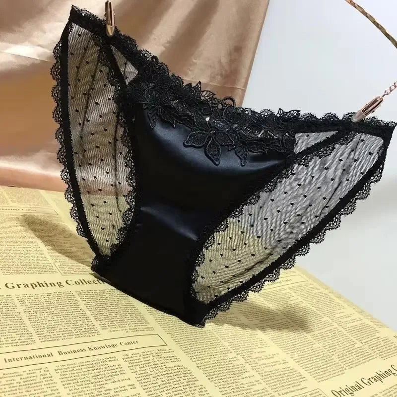 Women's Underwear Sexy Fashionable Satin Lace Embroidered Hollow out traceless Transparent Enticing Women's Underwear
