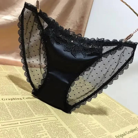 Women's Underwear Sexy Fashionable Satin Lace Embroidered Hollow out traceless Transparent Enticing Women's Underwear